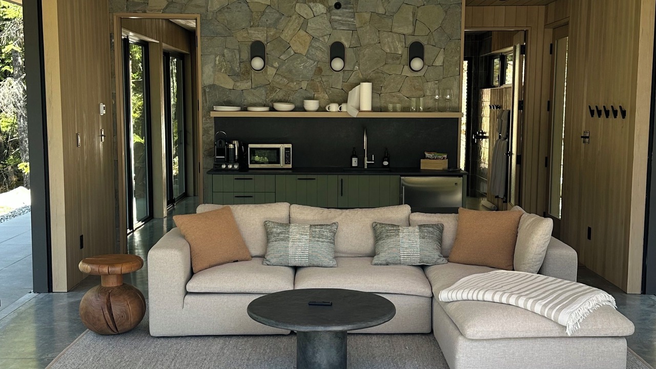 Photo of Livingroom in Bowen Island