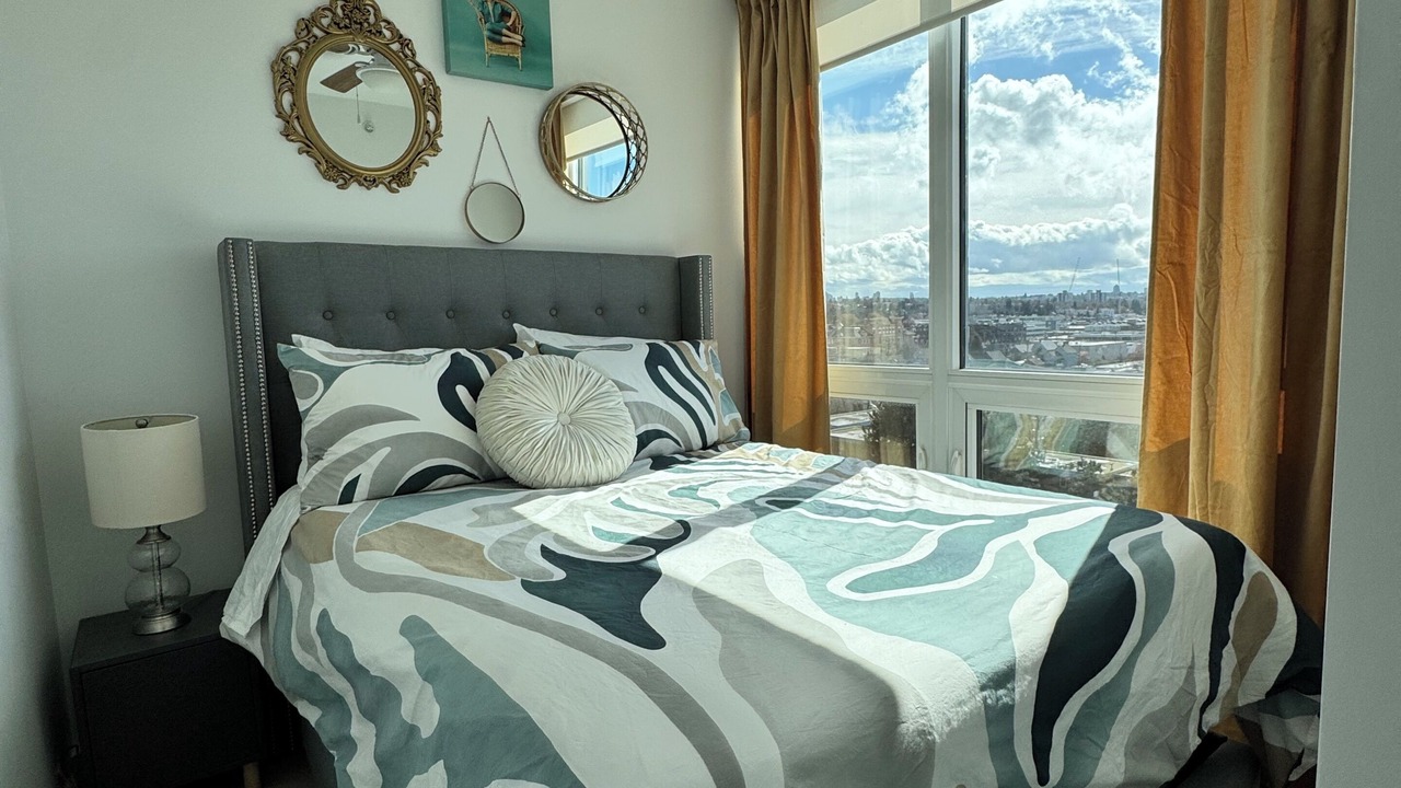 Photo of Bedroom in Downtown Eastside