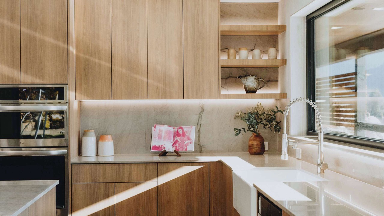 Photo of Kitchen in District of North Vancouver