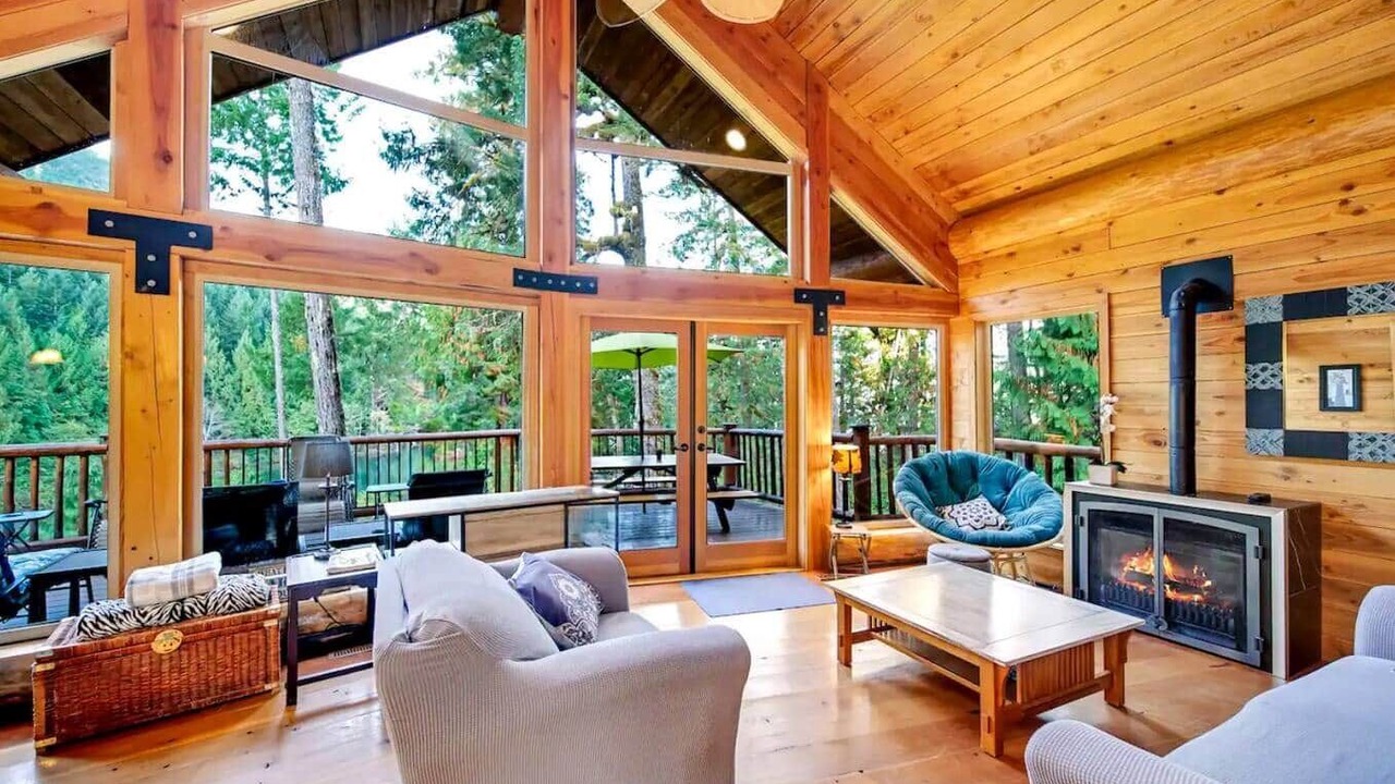 Photo of Bedroom in Sproat Lake