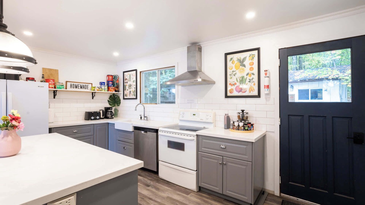 Photo of Kitchen in Baysville