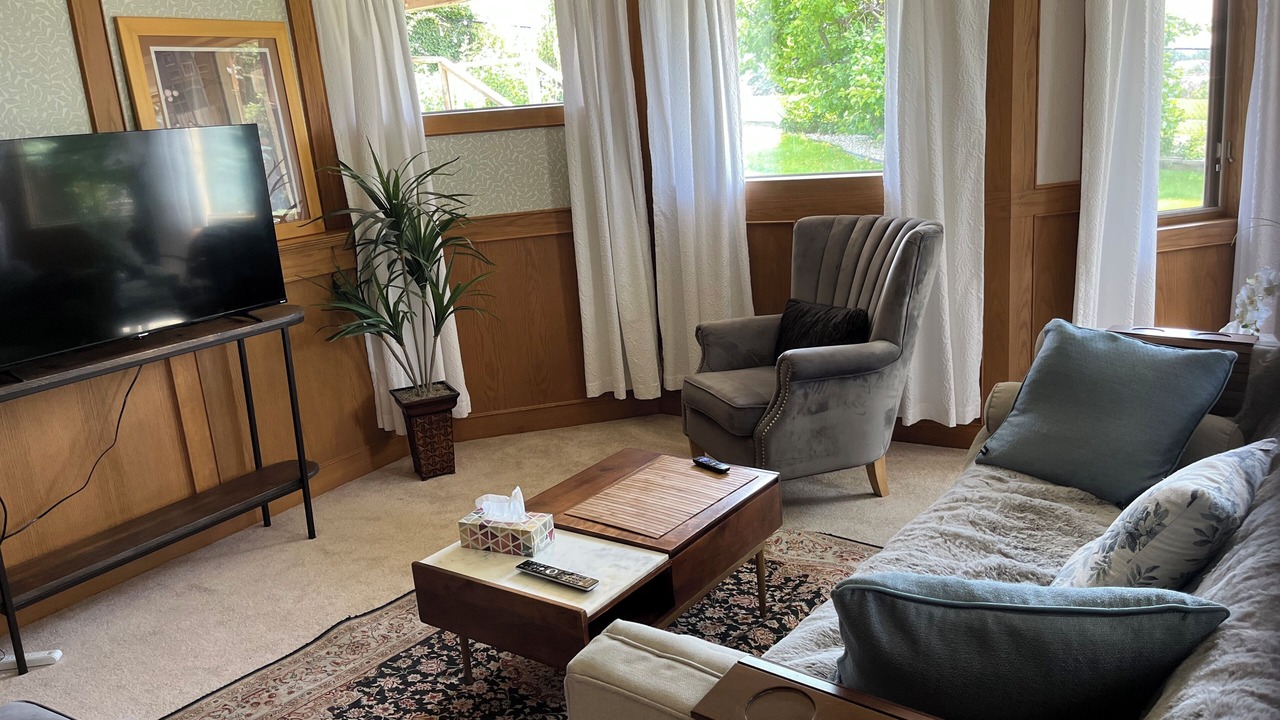 Photo of Livingroom in Southeast Calgary