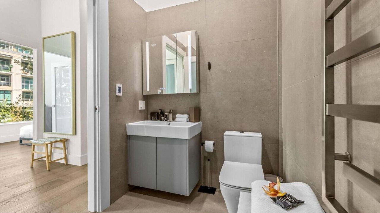 Photo of Bathroom in Lower Lonsdale
