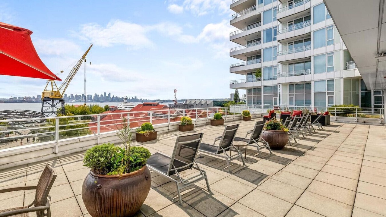 Photo of Patio Balcony in Lower Lonsdale