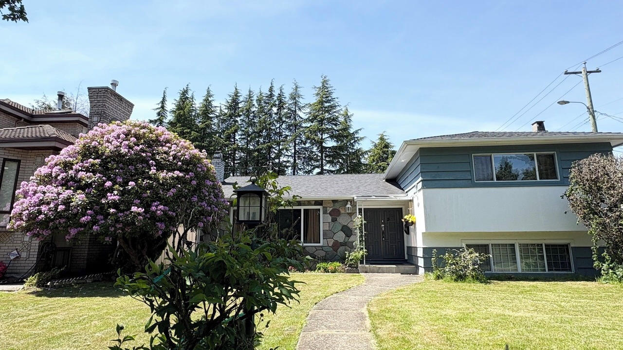Photo of Outdoor in Oakridge