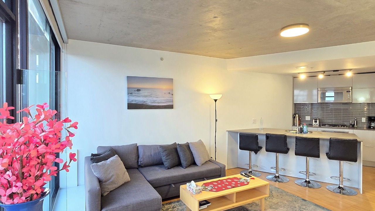 Photo of Livingroom in Crosstown