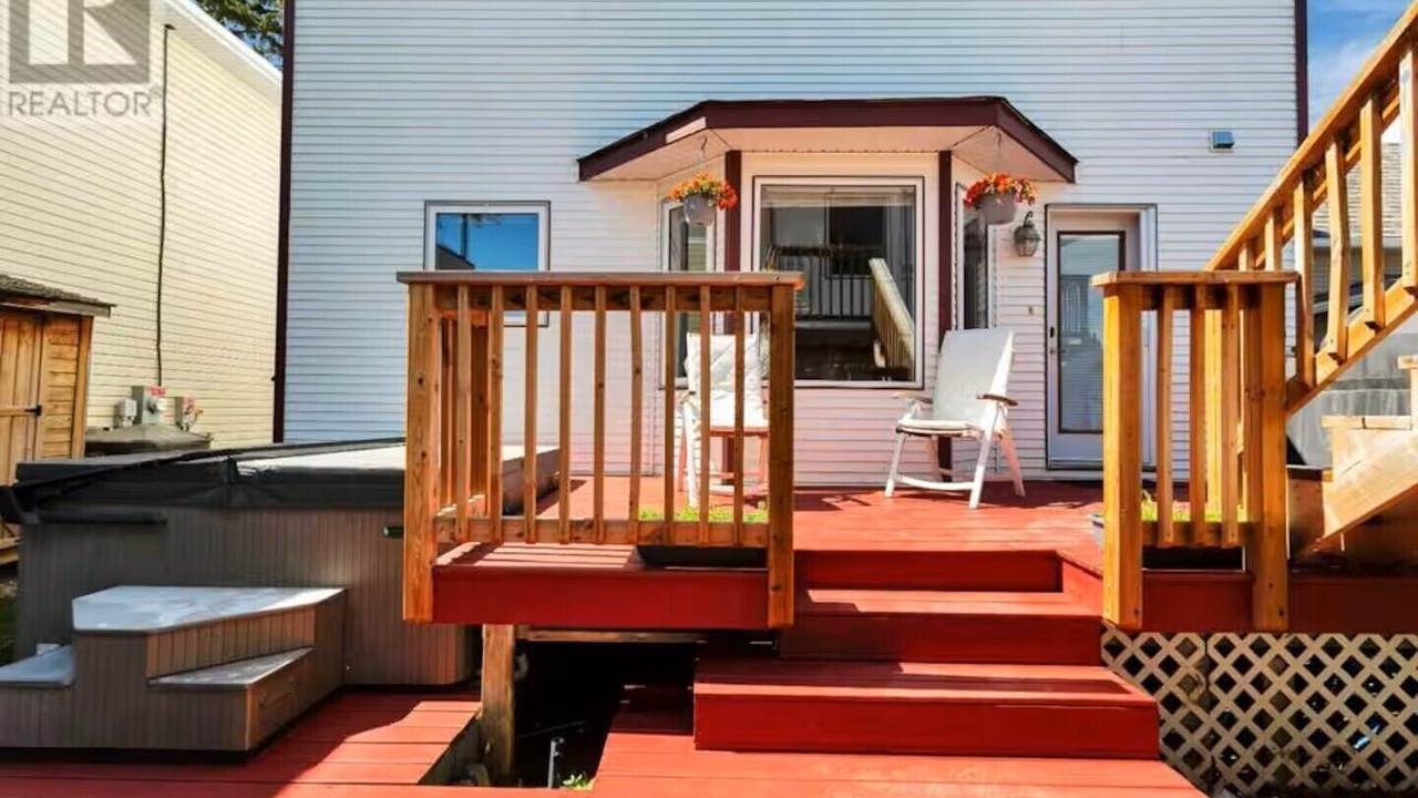 Photo of Patio Balcony in Sylvan Lake
