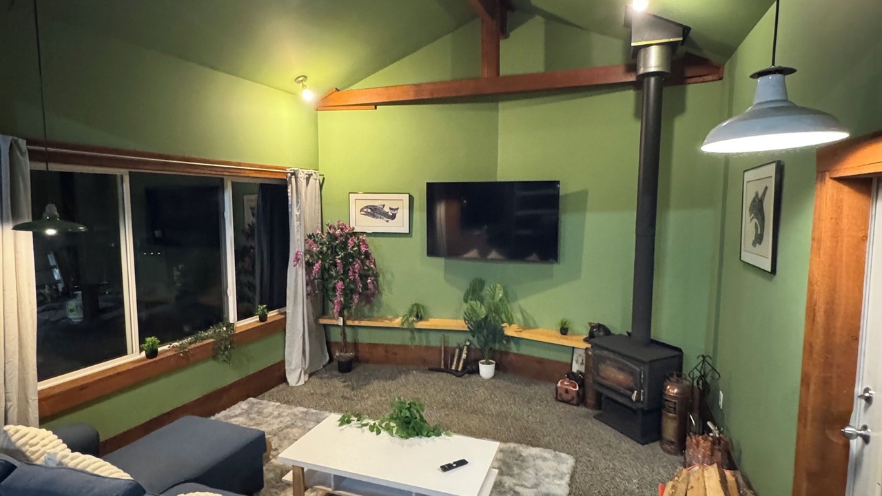 Photo of Livingroom in Port McNeill