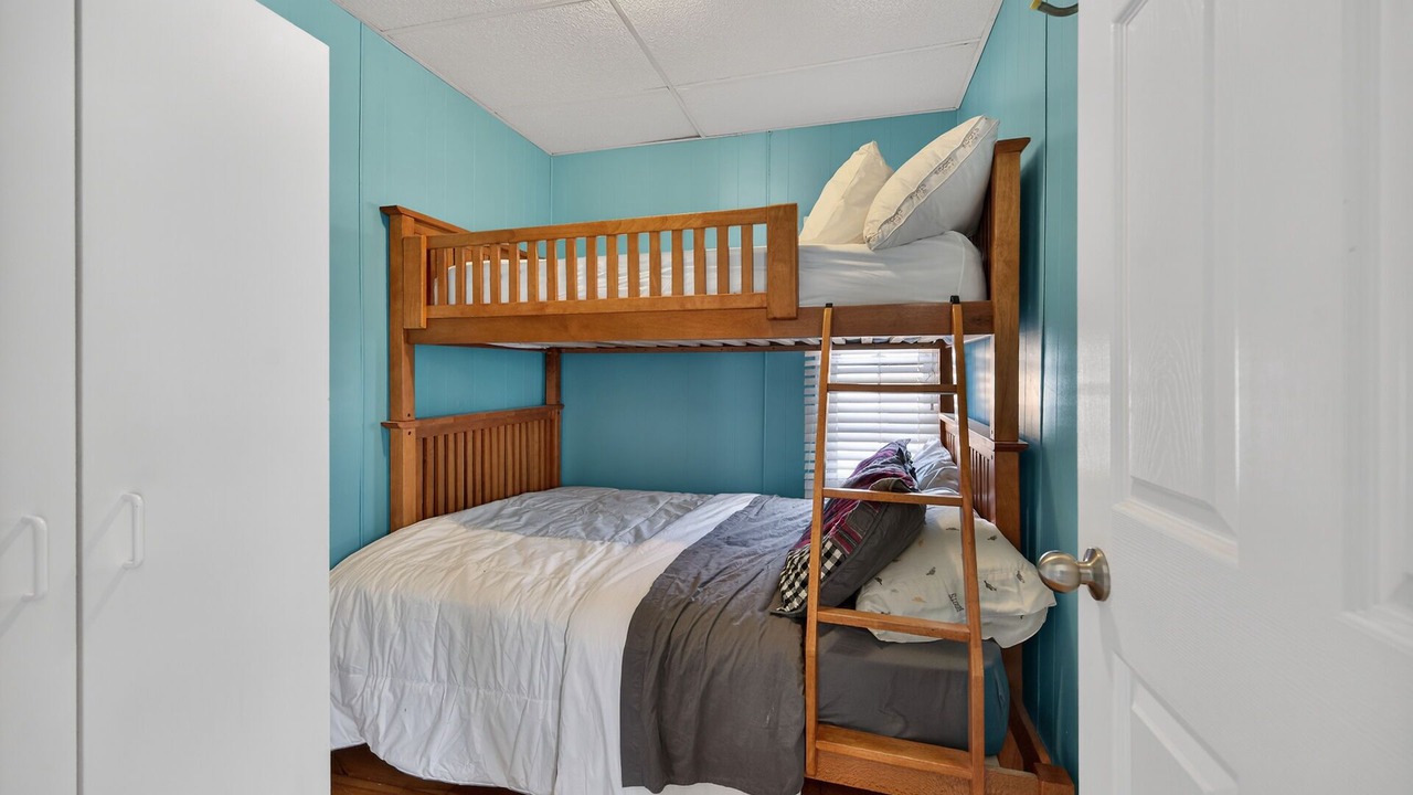 Photo of Bedroom in Turkey Point