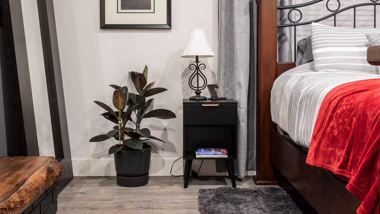 Photo of Bedroom in Langley