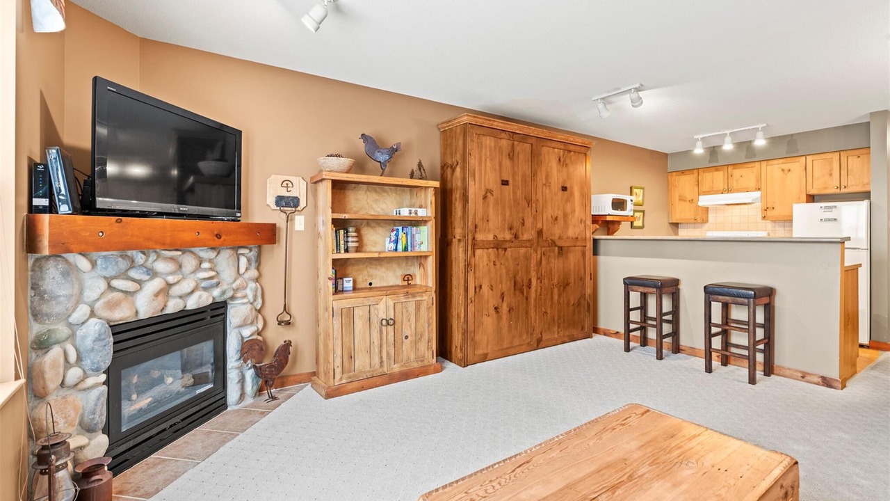 Photo of Livingroom in Silver Star Mountain