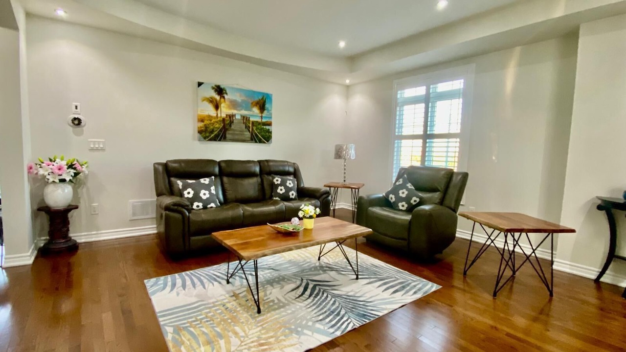 Photo of Livingroom in Mount Pleasant
