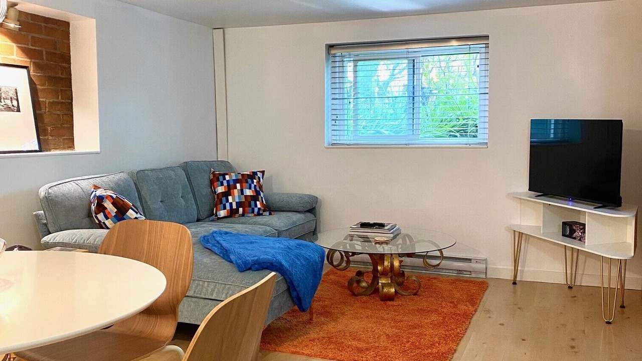 Photo of Livingroom in Riley Park-Little Mountain