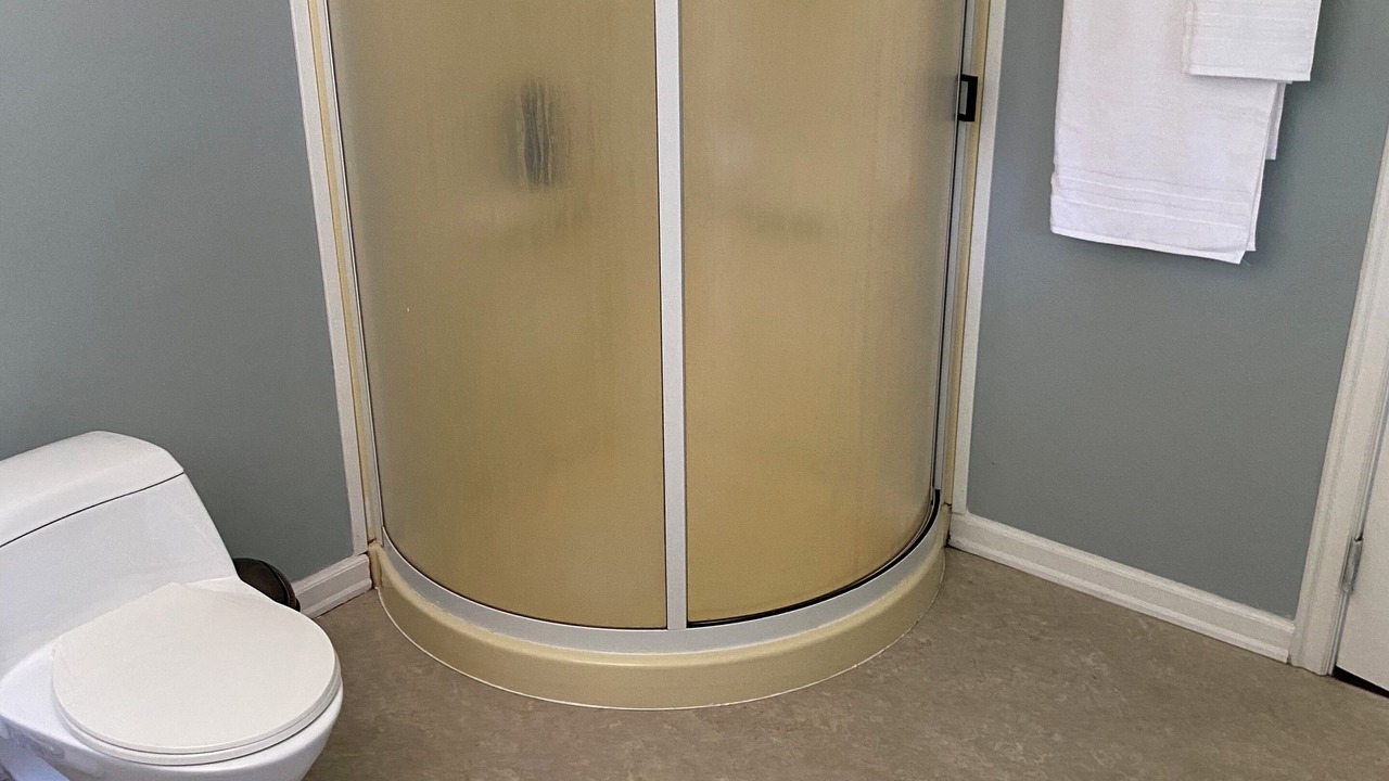 Photo of Bathroom in Delta