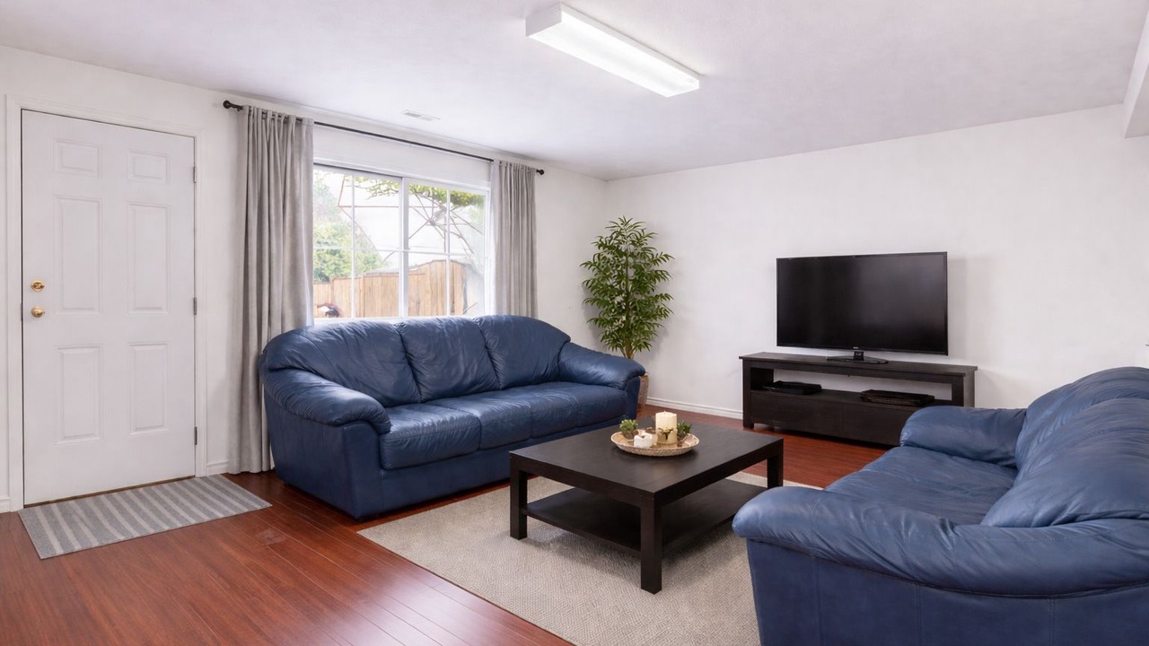 Photo of Livingroom in Pitt Meadows