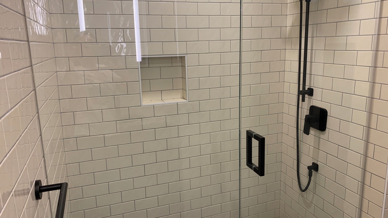 Photo of Bathroom in Saanich West