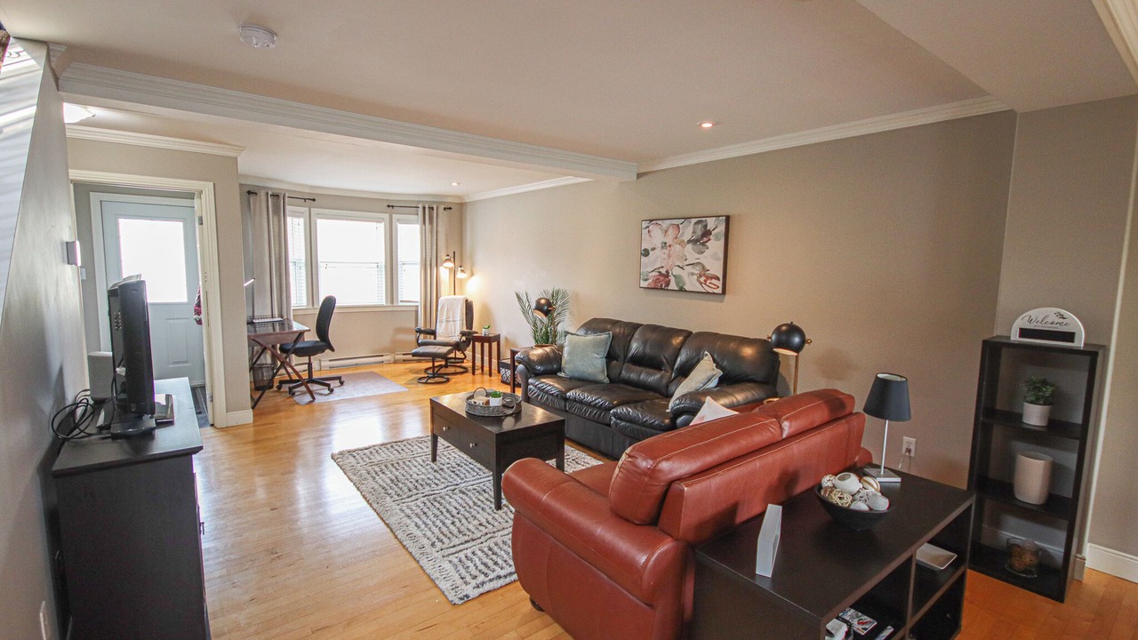 Photo of Livingroom in Terra Nova