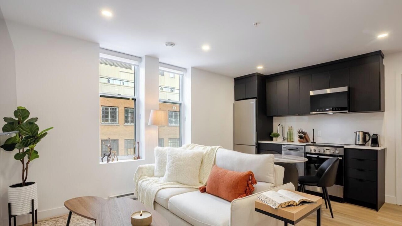 Photo of Livingroom in Shaughnessy Village