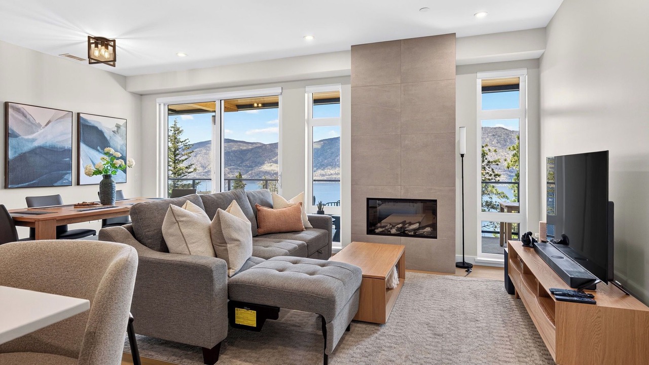 Photo of Livingroom in Central Okanagan