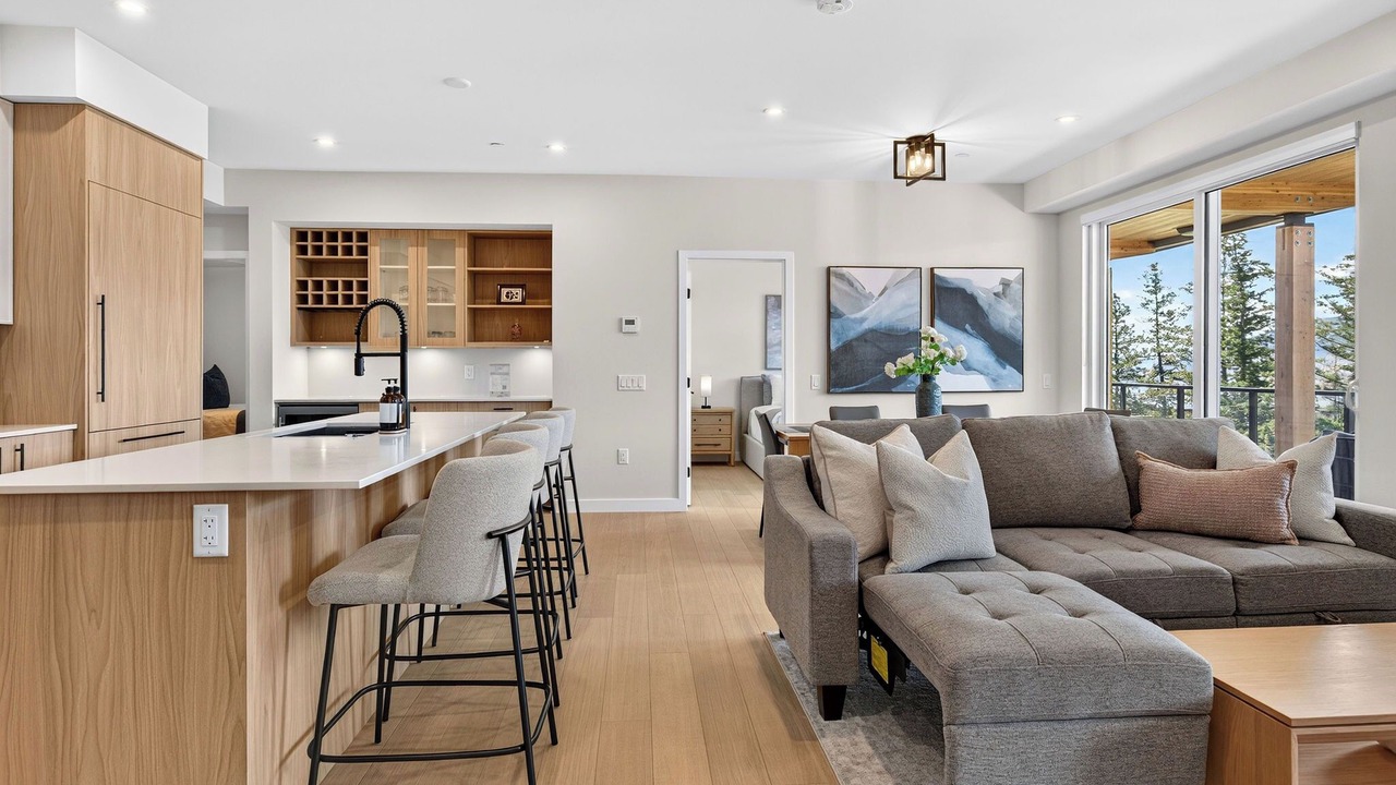 Photo of Livingroom in Central Okanagan