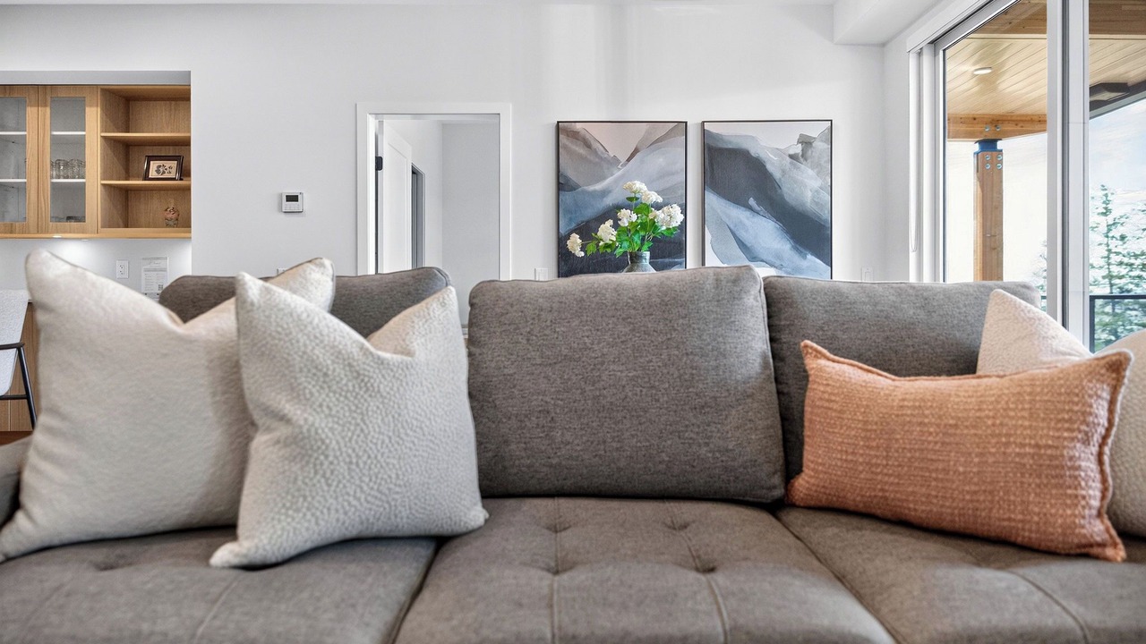 Photo of Livingroom in Central Okanagan