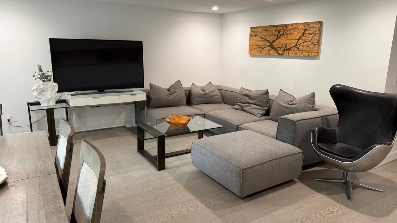 Photo of Livingroom in West Vancouver