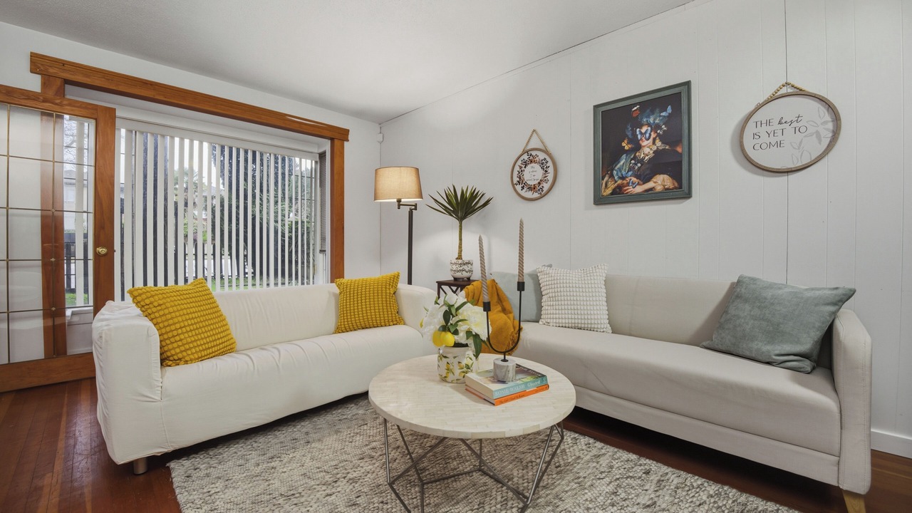 Photo of Livingroom in Knight