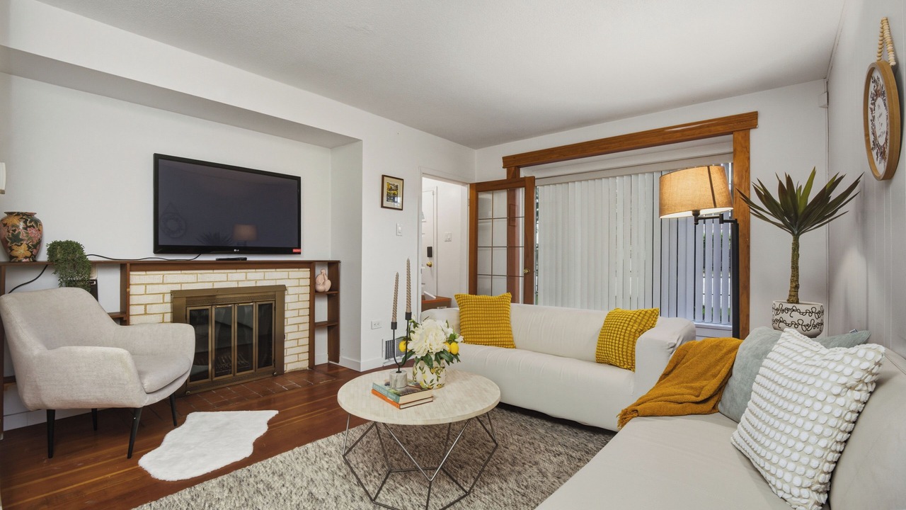 Photo of Livingroom in Knight