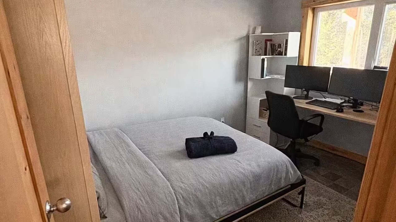 Photo of Bedroom in East Kootenay