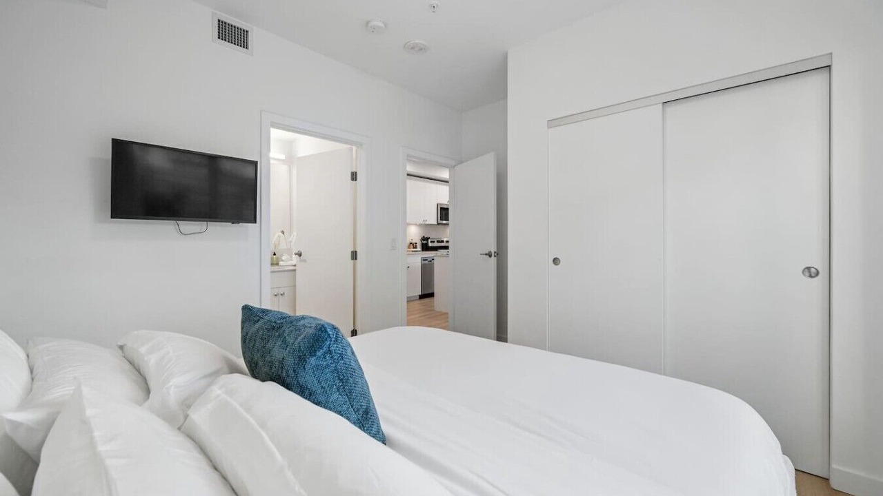 Photo of Bedroom in Crescent Heights