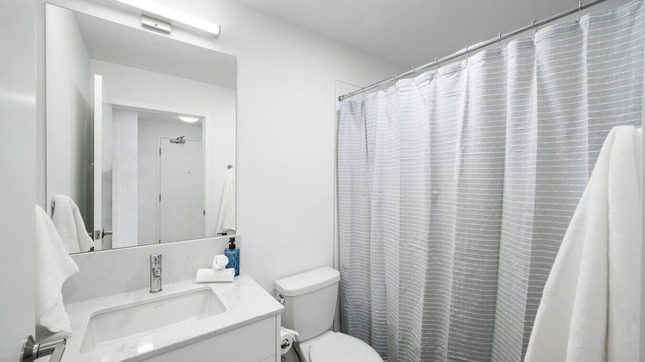 Photo of Bathroom in Crescent Heights