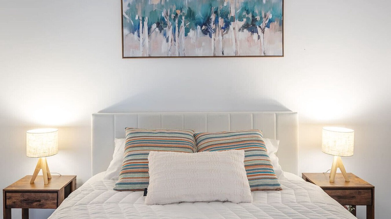 Photo of Bedroom in International District
