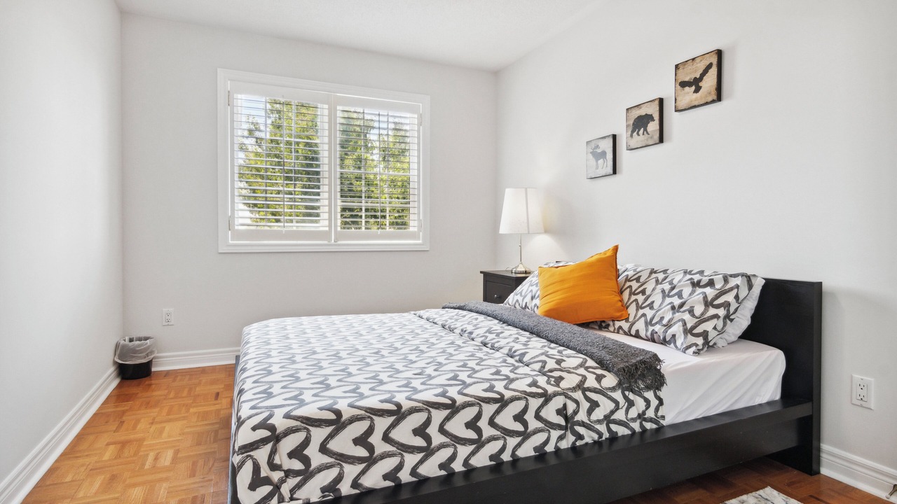 Photo of Bedroom in Richmond Hill