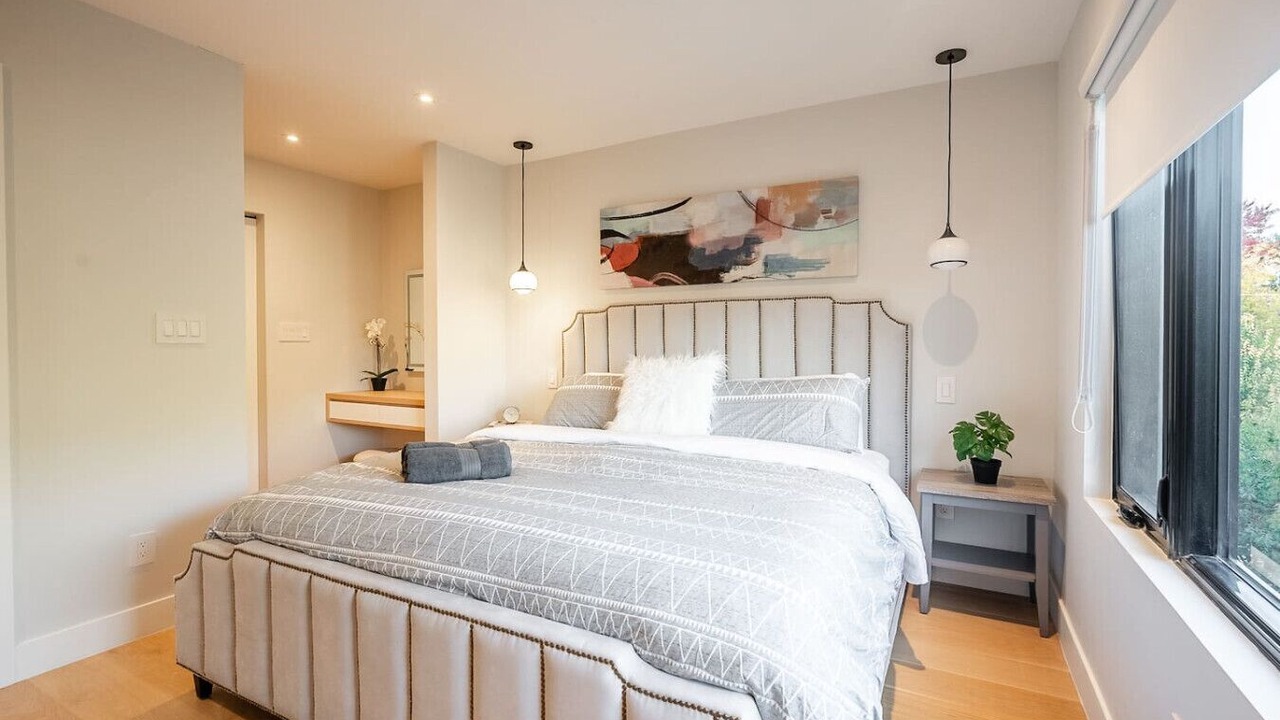 Photo of Bedroom in Leslieville