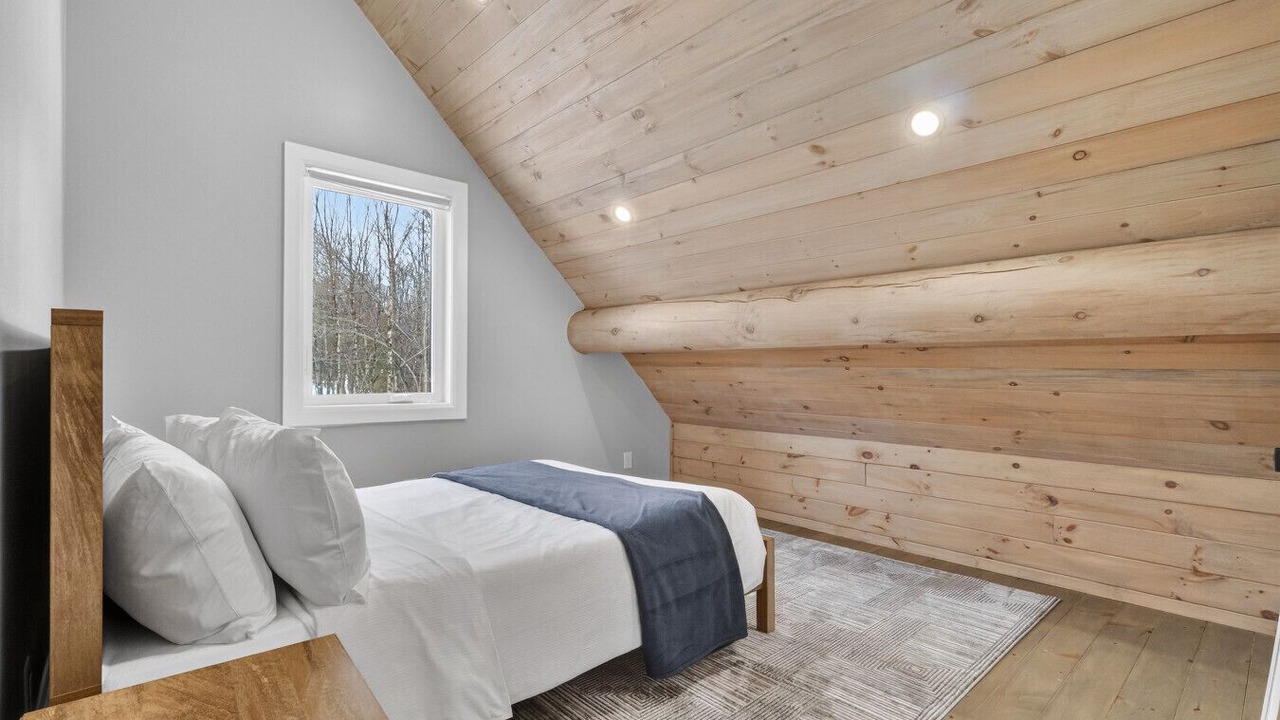 Photo of Bedroom in Amherst