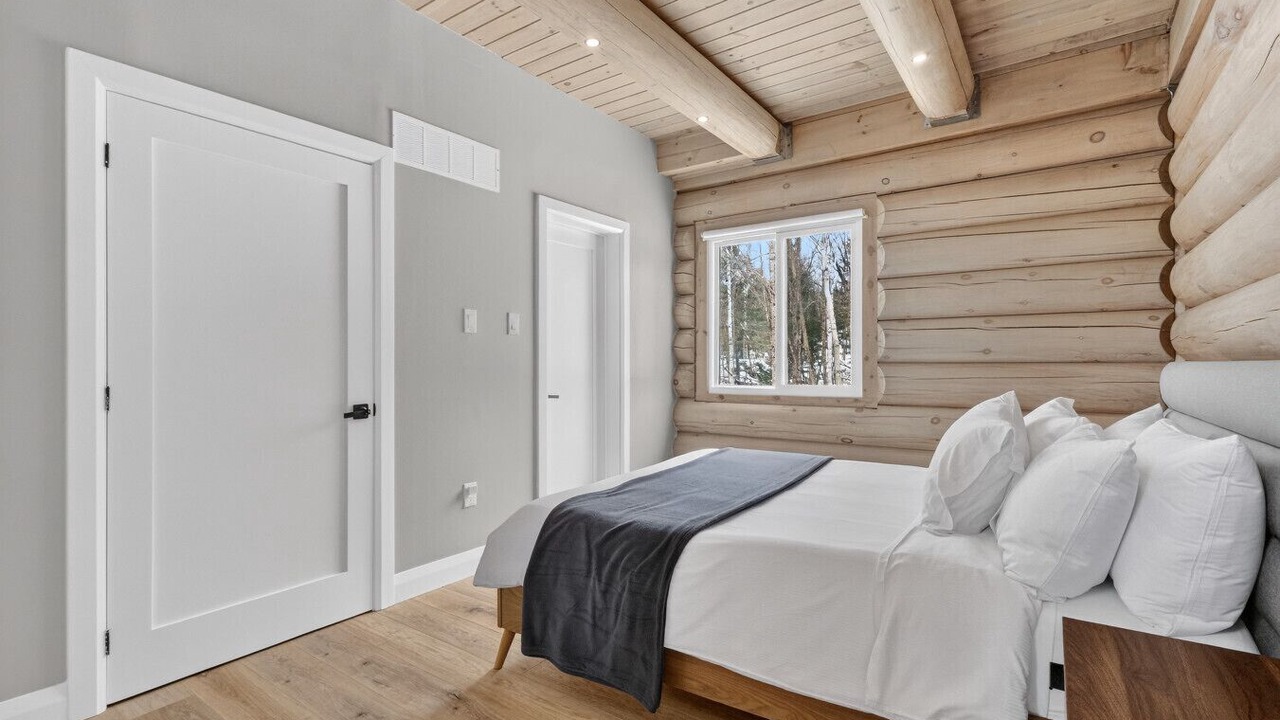 Photo of Bedroom in Amherst