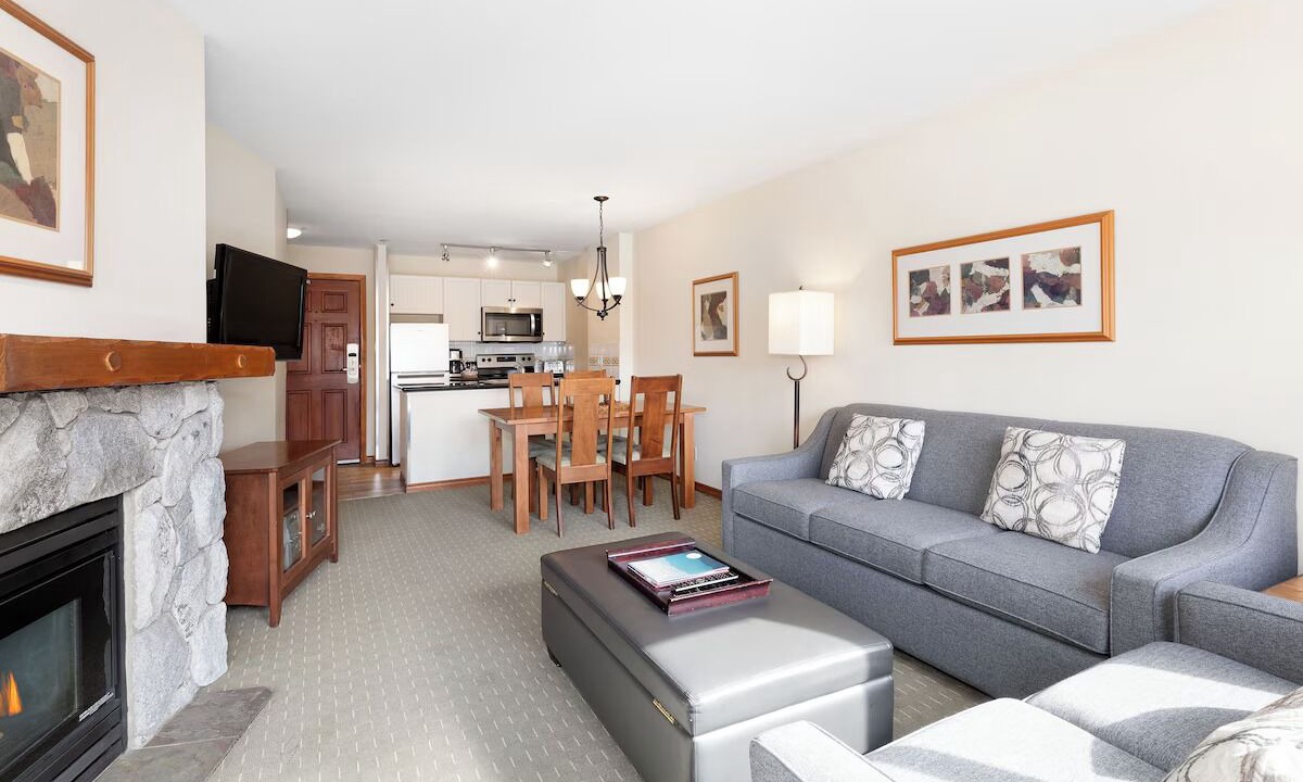 Photo of Livingroom in Upper Village