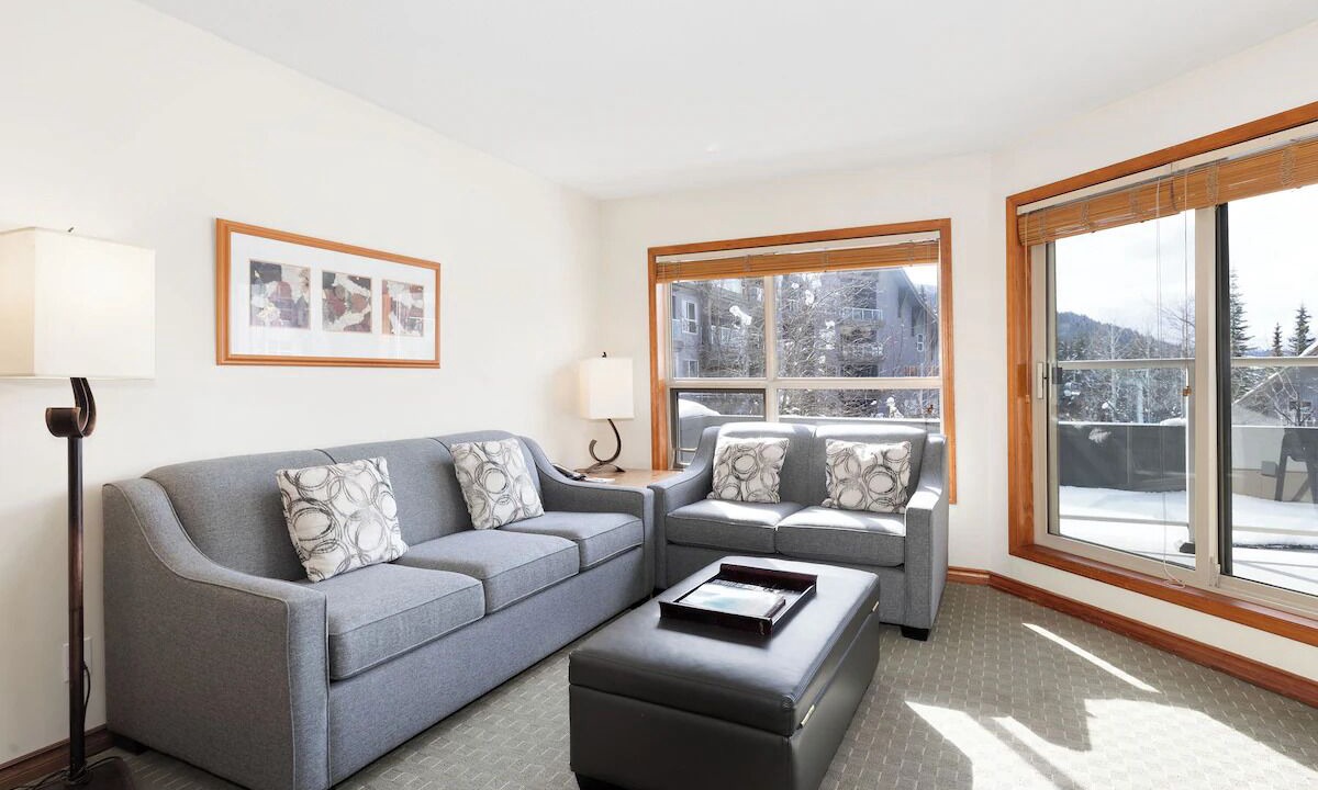 Photo of Livingroom in Upper Village