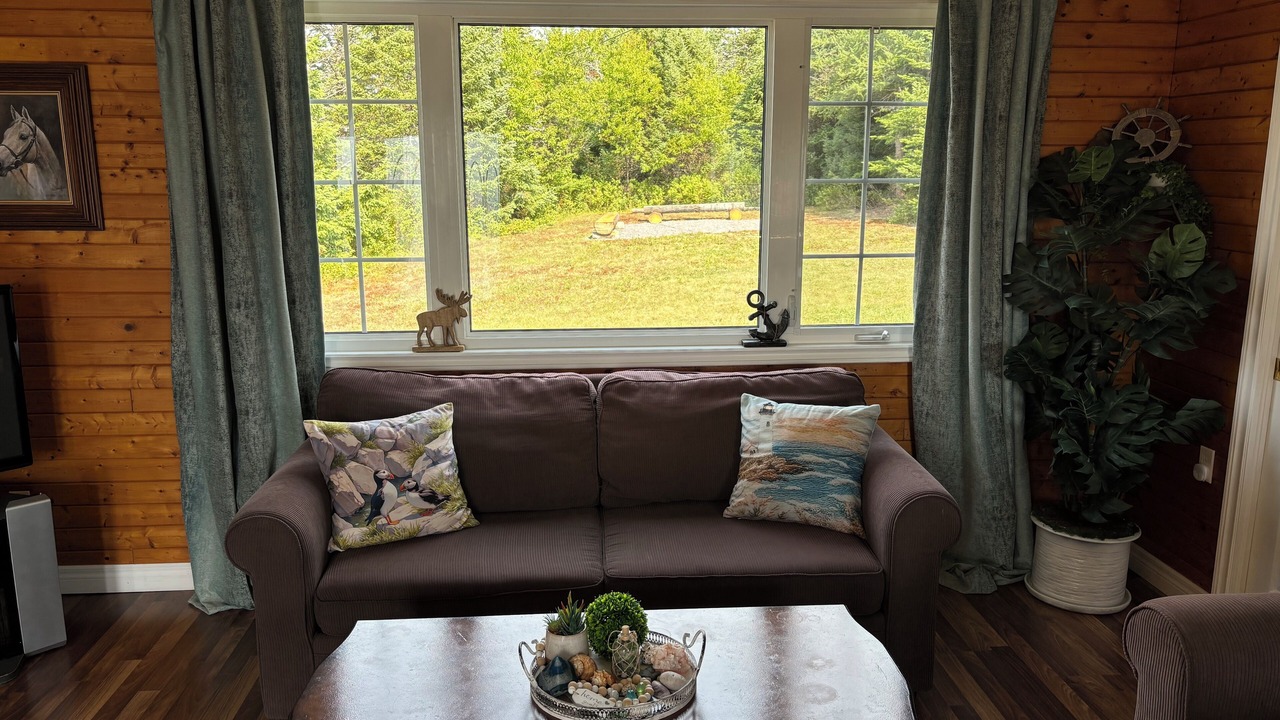 Photo of Livingroom in Knights Cove