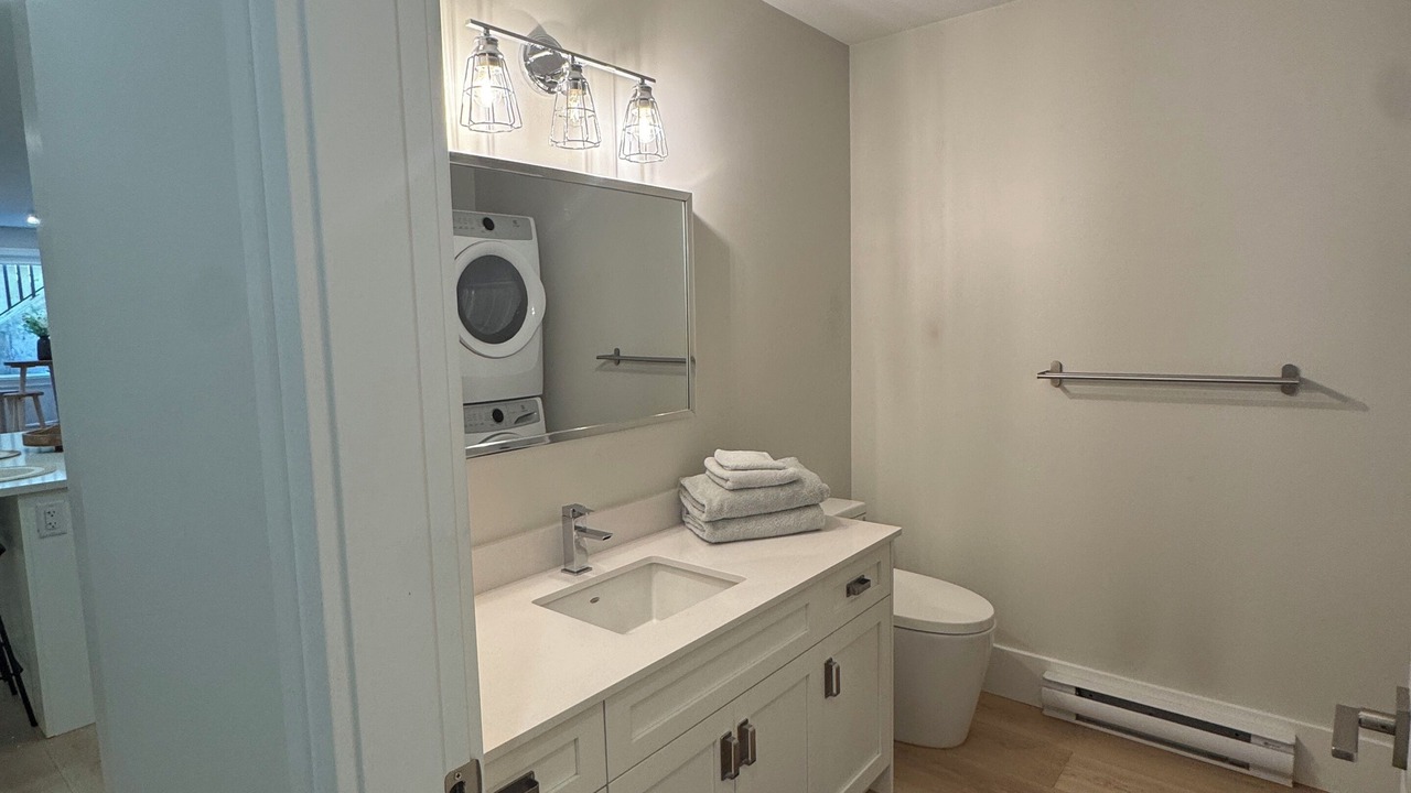 Photo of Bathroom in Fort Langley