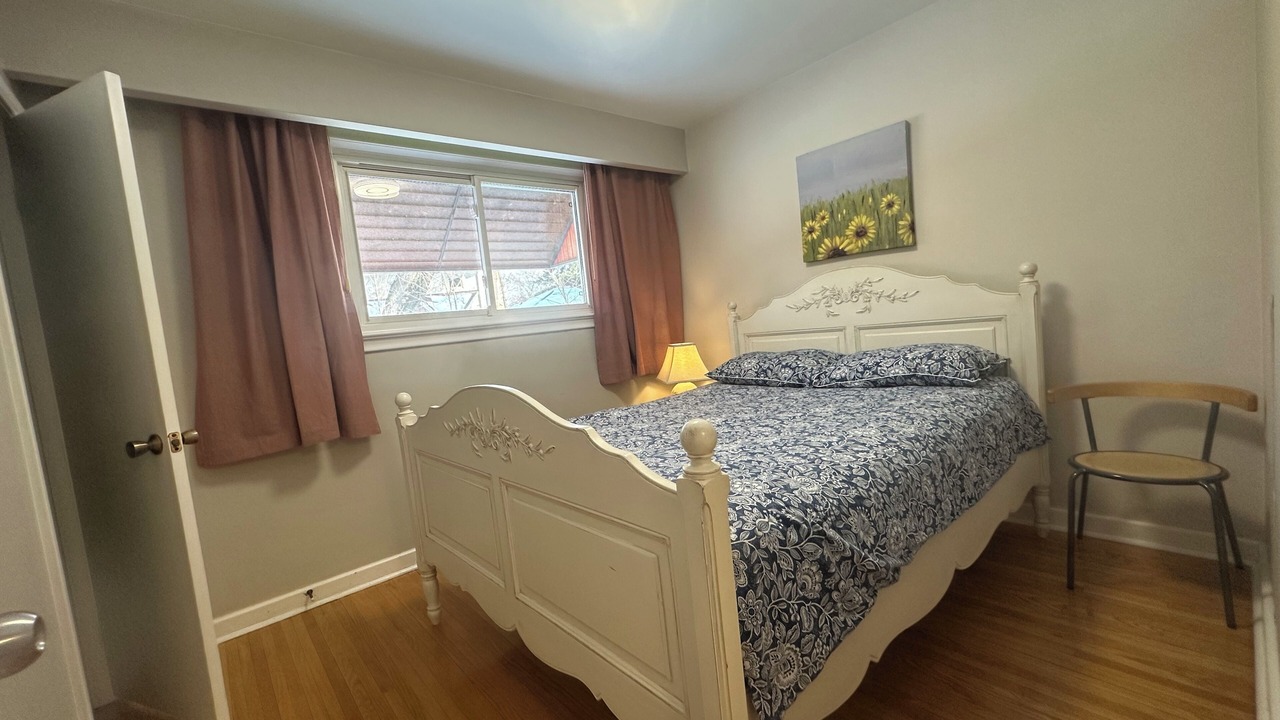 Photo of Bedroom in Willowdale