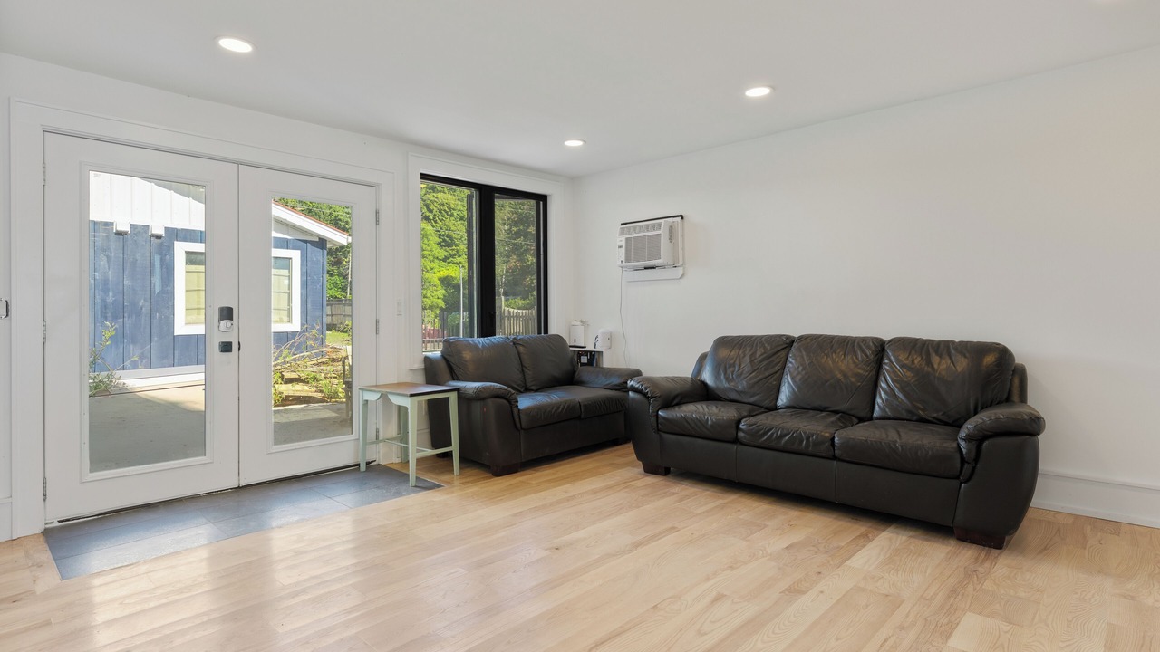 Photo of Livingroom in Turkey Point