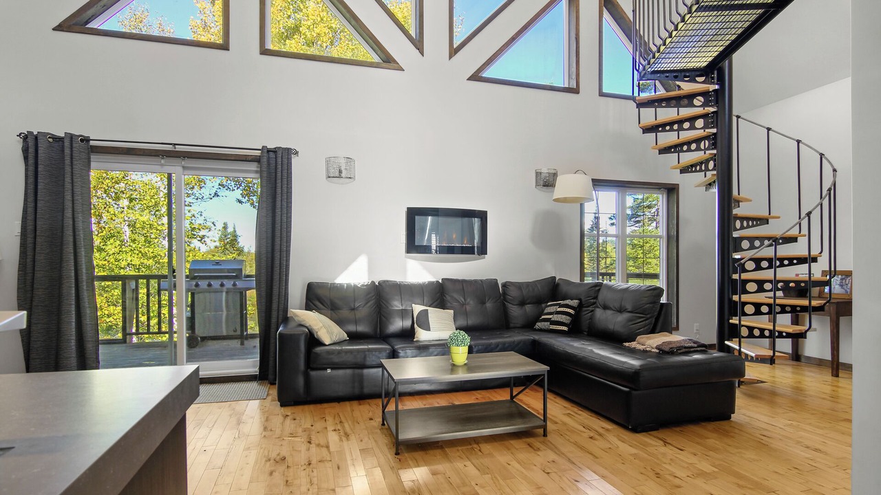 Photo of Livingroom in Saint-David-de-Falardeau