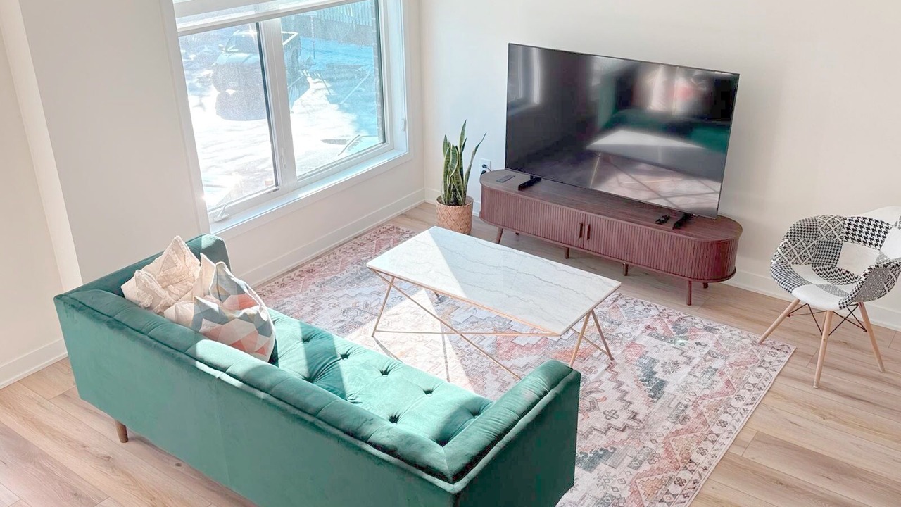 Photo of Livingroom in Pickering