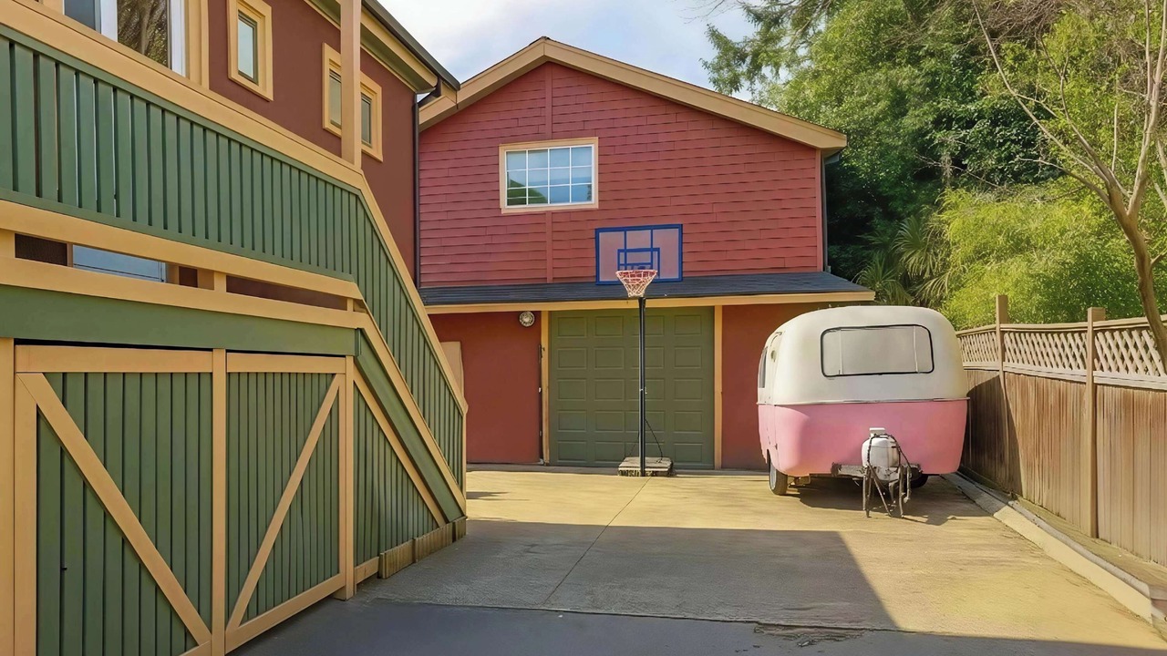 Photo of Outdoor in Saanich East