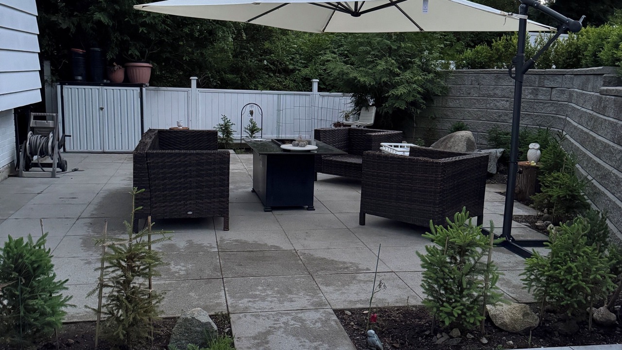 Photo of Patio Balcony in West Vancouver