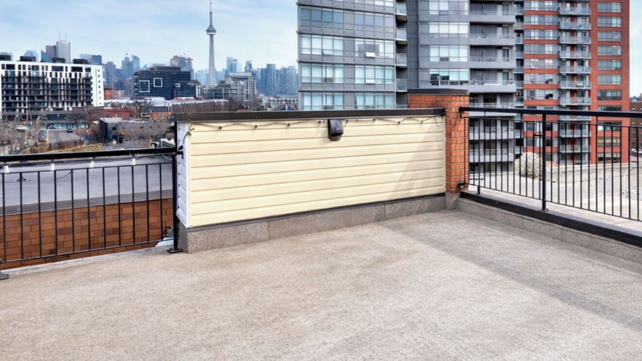 Photo of Outdoor in Parkdale