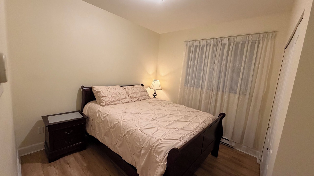 Photo of Bedroom in Anmore