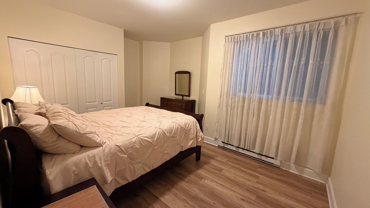 Photo of Bedroom in Anmore