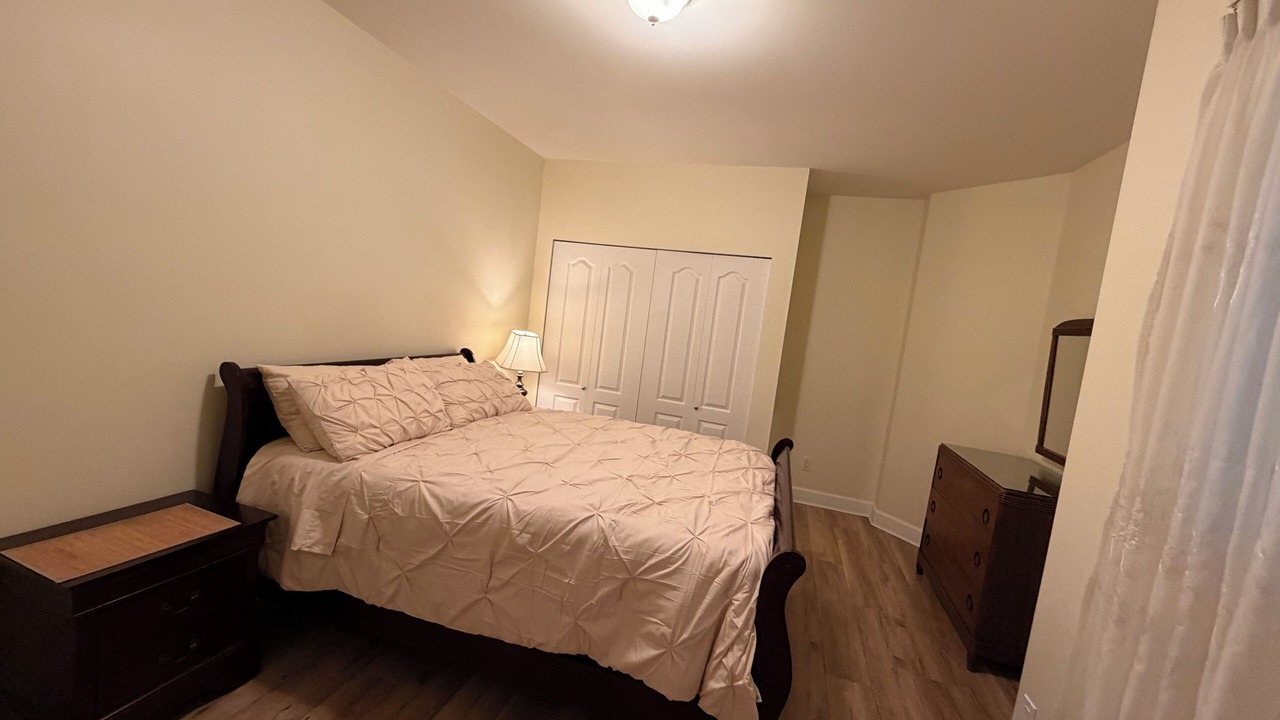 Photo of Bedroom in Anmore